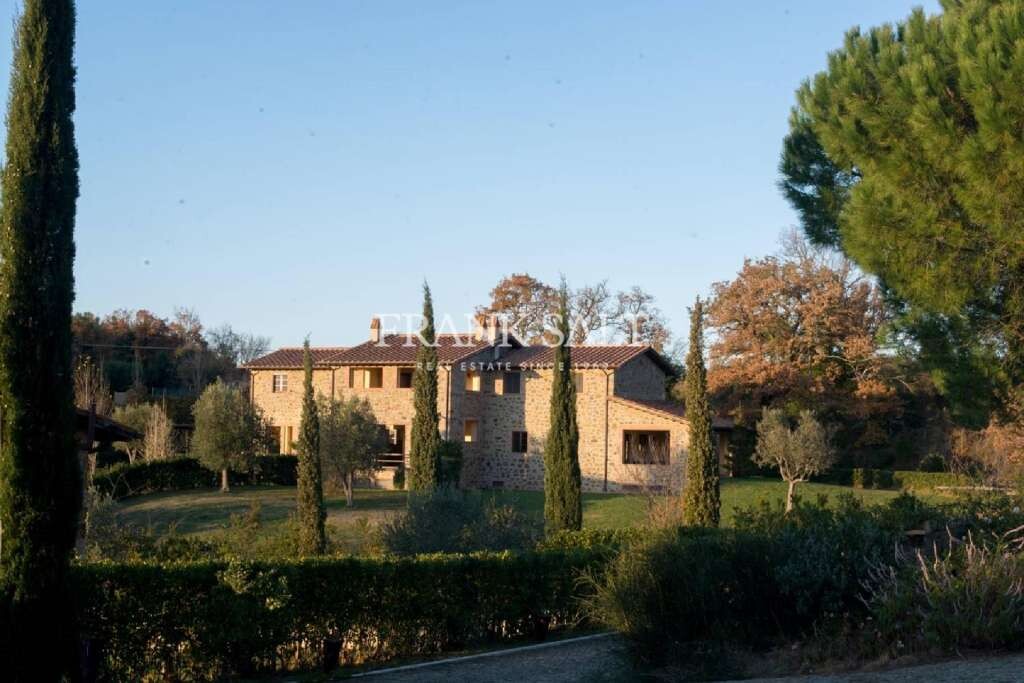 Tuscany, Borgo Case Bardi, 2 Bedrooms Bedrooms, ,1 BathroomBathrooms,For Sale,FRSA-914234