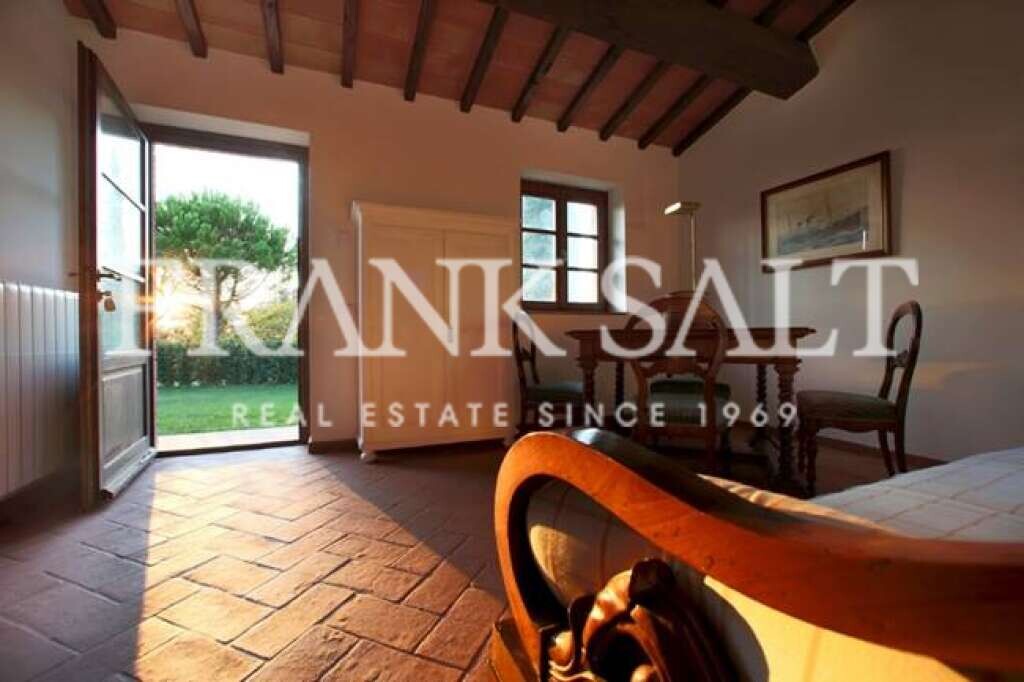 Tuscany, Borgo Case Bardi, 3 Bedrooms Bedrooms, ,2 BathroomsBathrooms,For Sale,FRSA-914232