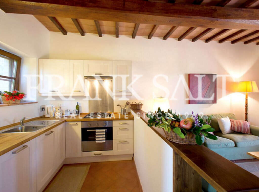 Tuscany, Borgo Case Bardi, 3 Bedrooms Bedrooms, ,2 BathroomsBathrooms,For Sale,FRSA-914232