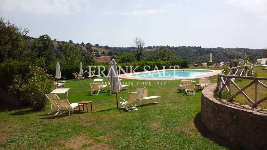 Tuscany, Borgo Case Bardi, 3 Bedrooms Bedrooms, ,2 BathroomsBathrooms,For Sale,FRSA-914232