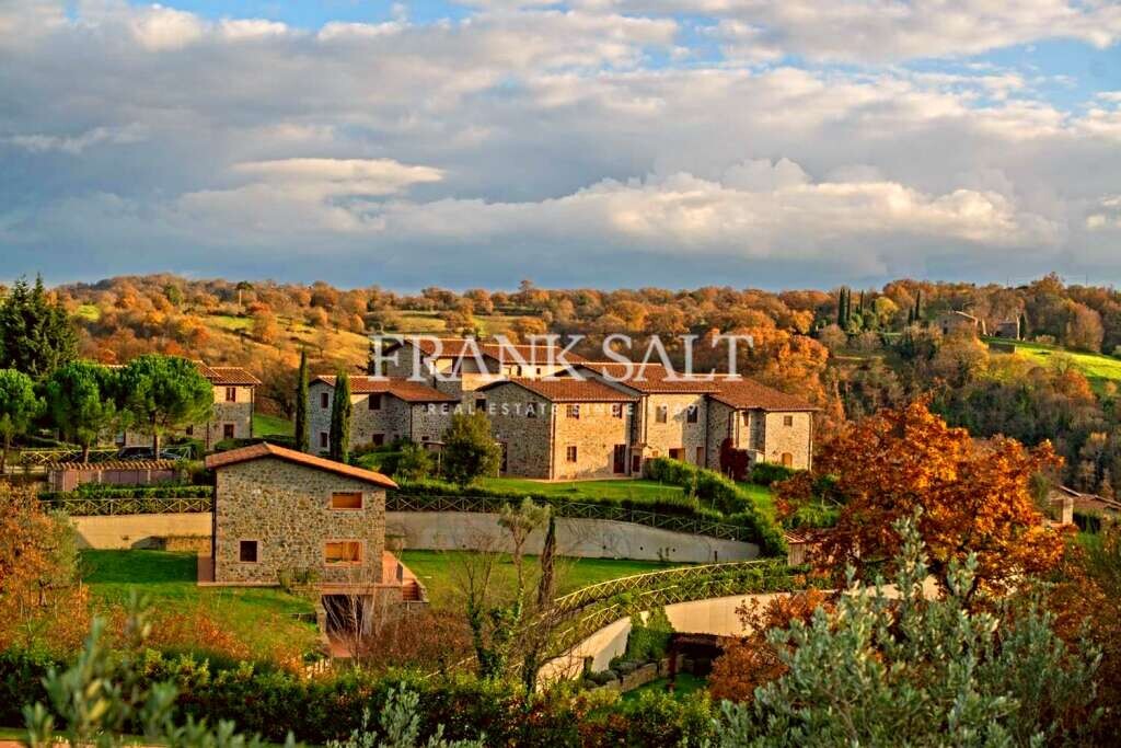 Tuscany, Borgo Case Bardi, 3 Bedrooms Bedrooms, ,2 BathroomsBathrooms,For Sale,FRSA-914232