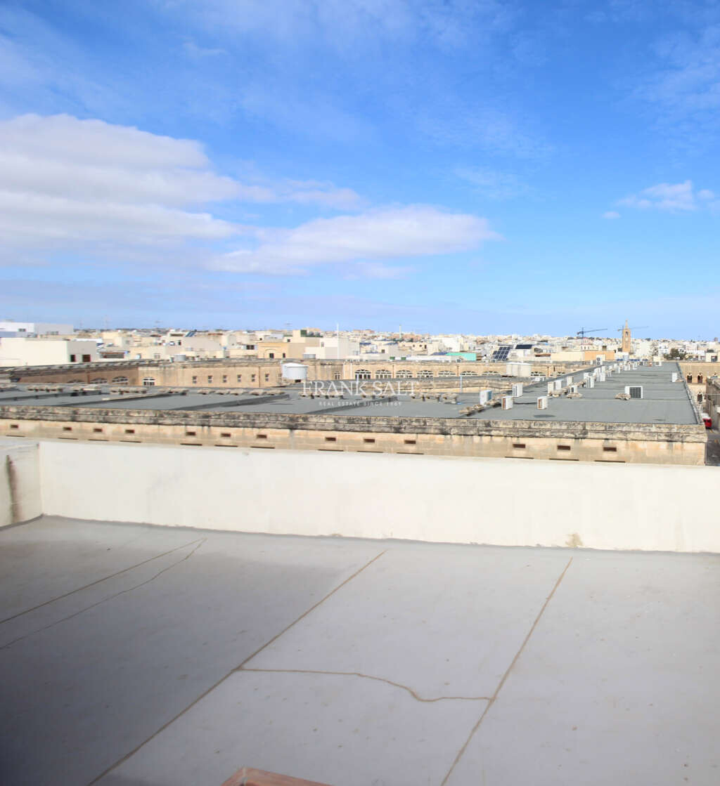 Hamrun, 3 Bedrooms Bedrooms, ,1 BathroomBathrooms,For Sale,FRSA-318095