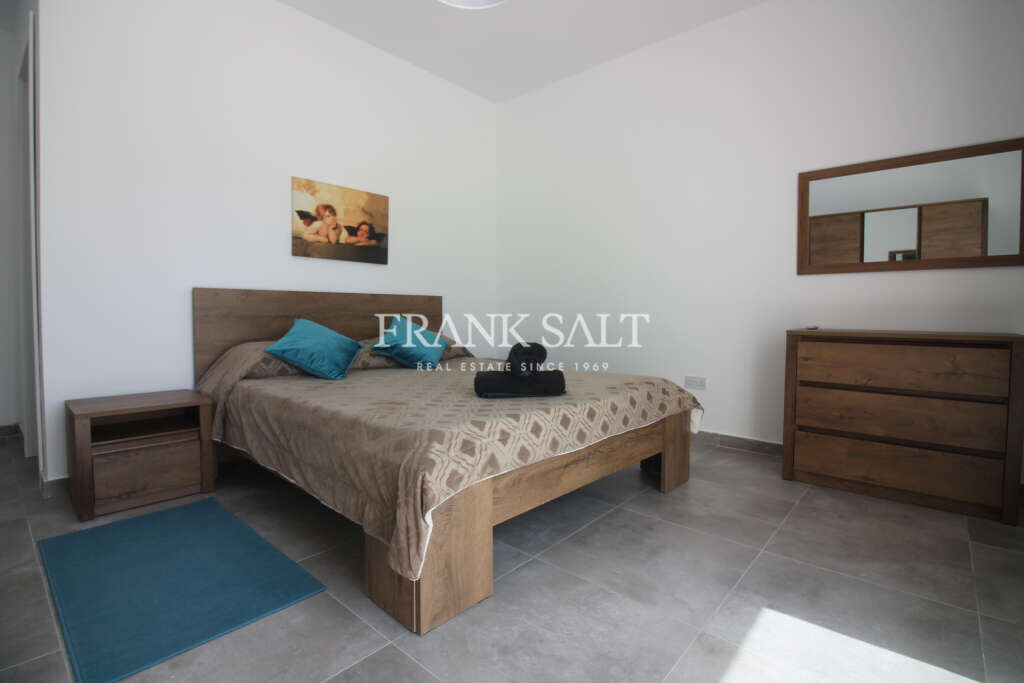 St Pauls Bay, 2 Bedrooms Bedrooms, ,1 BathroomBathrooms,For Sale,FRSA-815797