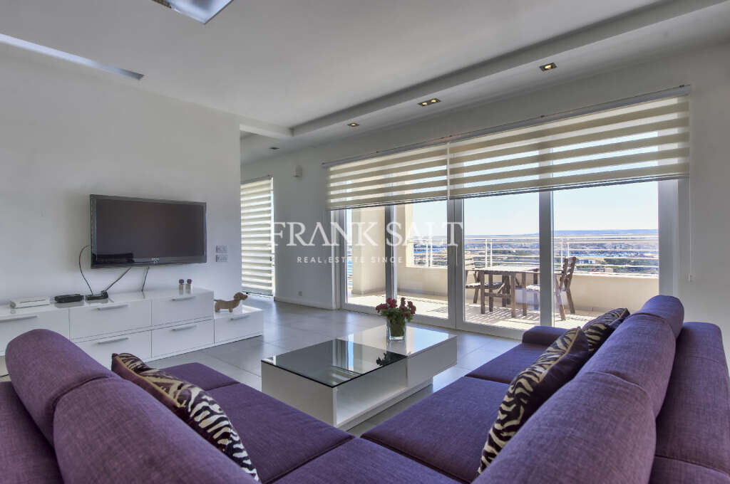 Fort Cambridge, 2 Bedrooms Bedrooms, ,1 BathroomBathrooms,For Sale,FRSA-035997