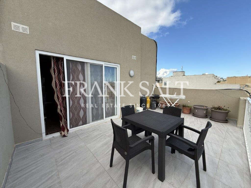 Attard, 1 Bedroom Bedrooms, ,1 BathroomBathrooms,For Sale,FRSA-617528