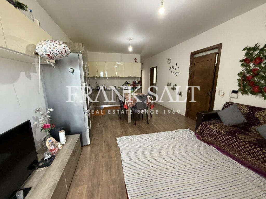 Attard, 1 Bedroom Bedrooms, ,1 BathroomBathrooms,For Sale,FRSA-617528