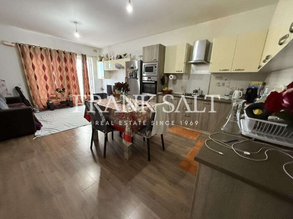 Attard, 1 Bedroom Bedrooms, ,1 BathroomBathrooms,For Sale,FRSA-617528
