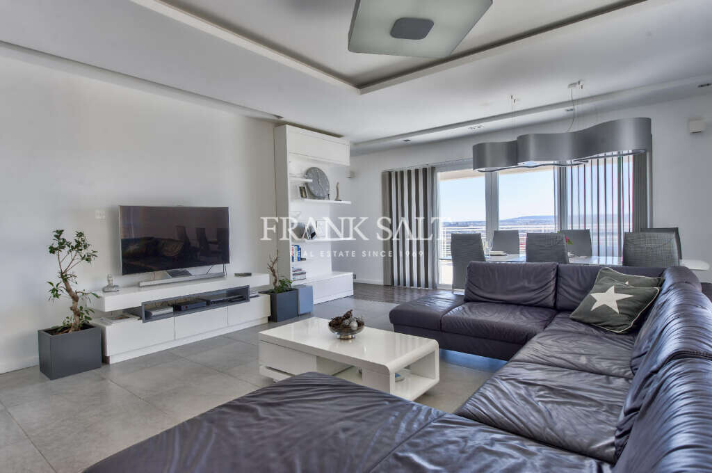 Fort Cambridge, 4 Bedrooms Bedrooms, ,4 BathroomsBathrooms,For Sale,FRSA-036081