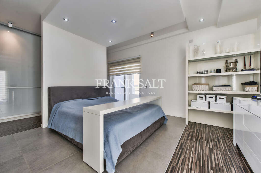 Fort Cambridge, 4 Bedrooms Bedrooms, ,4 BathroomsBathrooms,For Sale,FRSA-036081