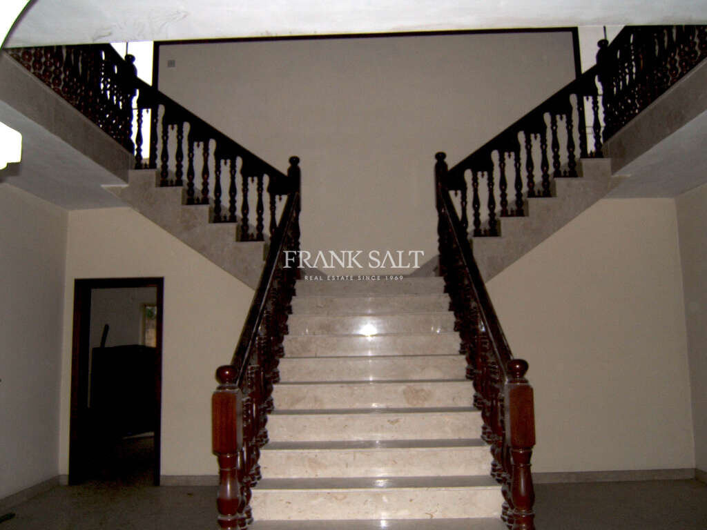 Paola, 3 Bedrooms Bedrooms, ,For Sale,FRSA-417931