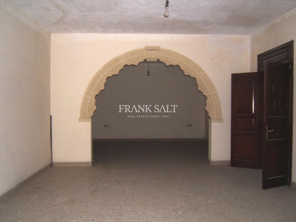 Paola, 3 Bedrooms Bedrooms, ,For Sale,FRSA-417931