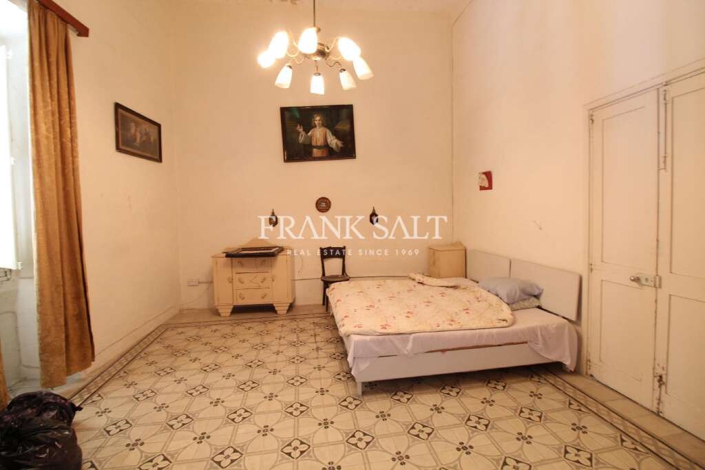 Luqa, 3 Bedrooms Bedrooms, ,2 BathroomsBathrooms,For Sale,FRSA-750088