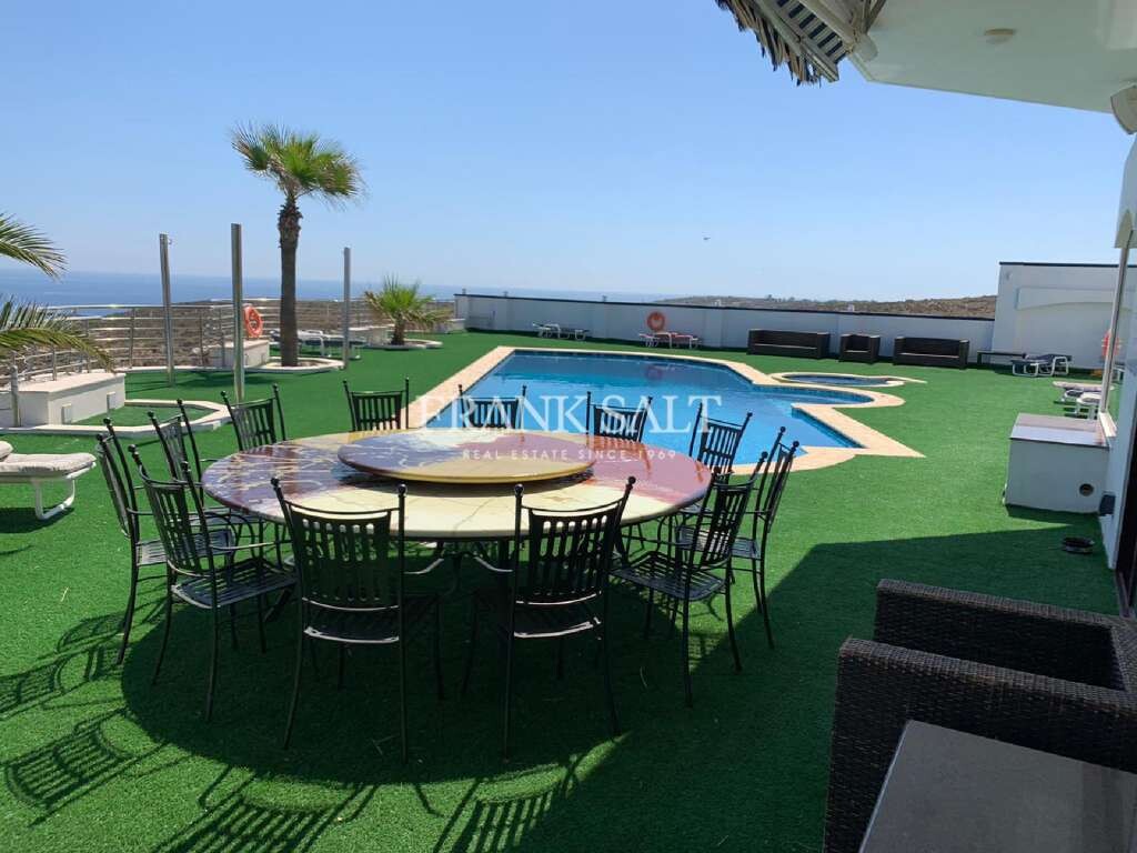Mellieha, 7 Bedrooms Bedrooms, ,4 BathroomsBathrooms,For Sale,FRSA-701139