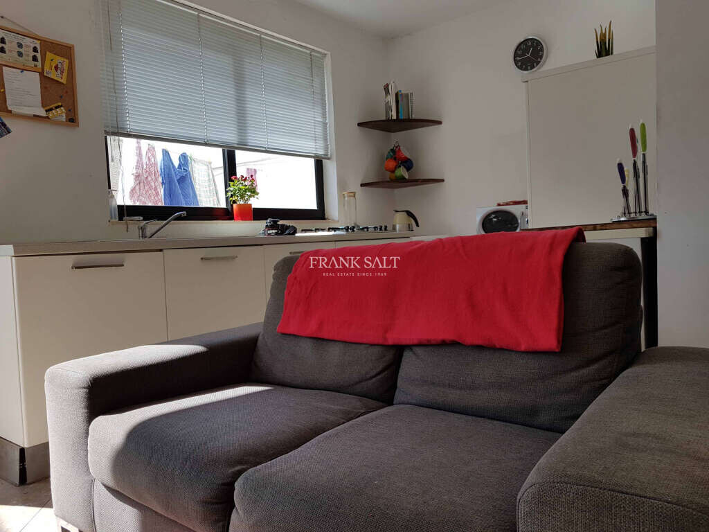 Gzira, 2 Bedrooms Bedrooms, ,1 BathroomBathrooms,For Sale,FRSA-312150