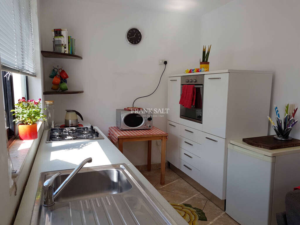 Gzira, 2 Bedrooms Bedrooms, ,1 BathroomBathrooms,For Sale,FRSA-312150