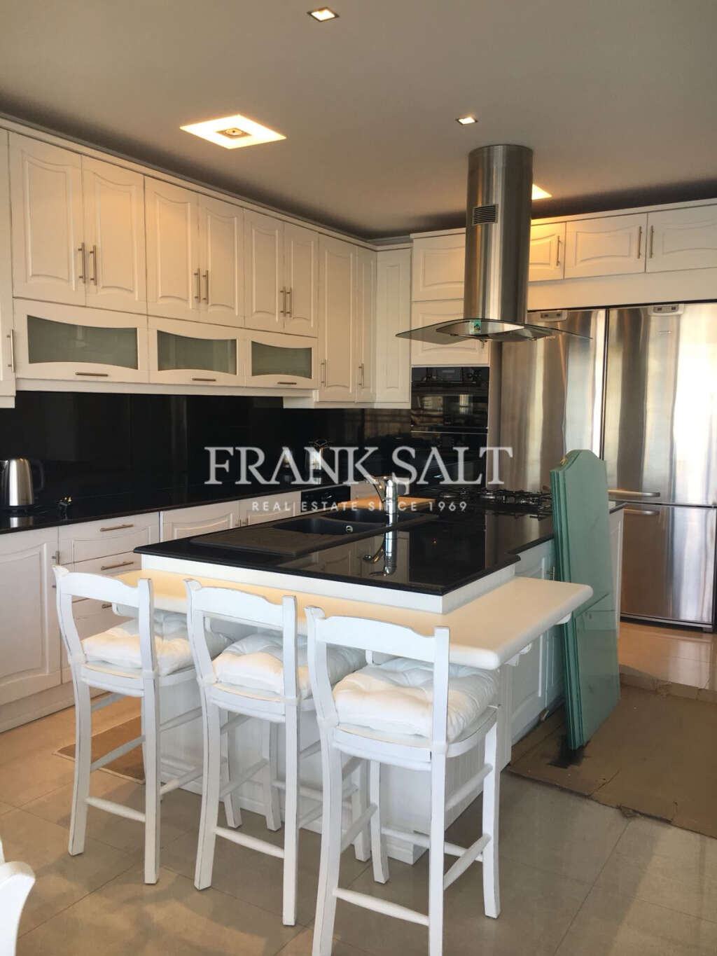 Sliema, 3 Bedrooms Bedrooms, ,1 BathroomBathrooms,For Sale,FRSA-912997