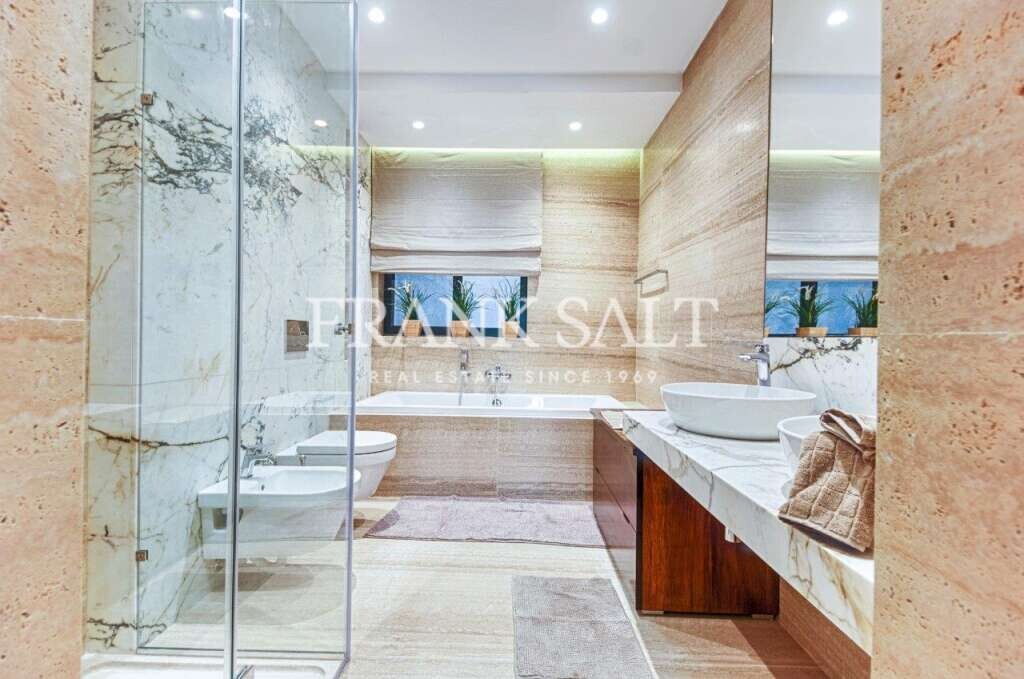 Sliema, 3 Bedrooms Bedrooms, ,1 BathroomBathrooms,For Sale,FRSA-912967