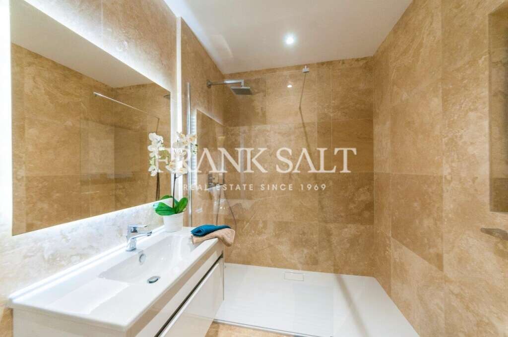 Sliema, 3 Bedrooms Bedrooms, ,1 BathroomBathrooms,For Sale,FRSA-912967