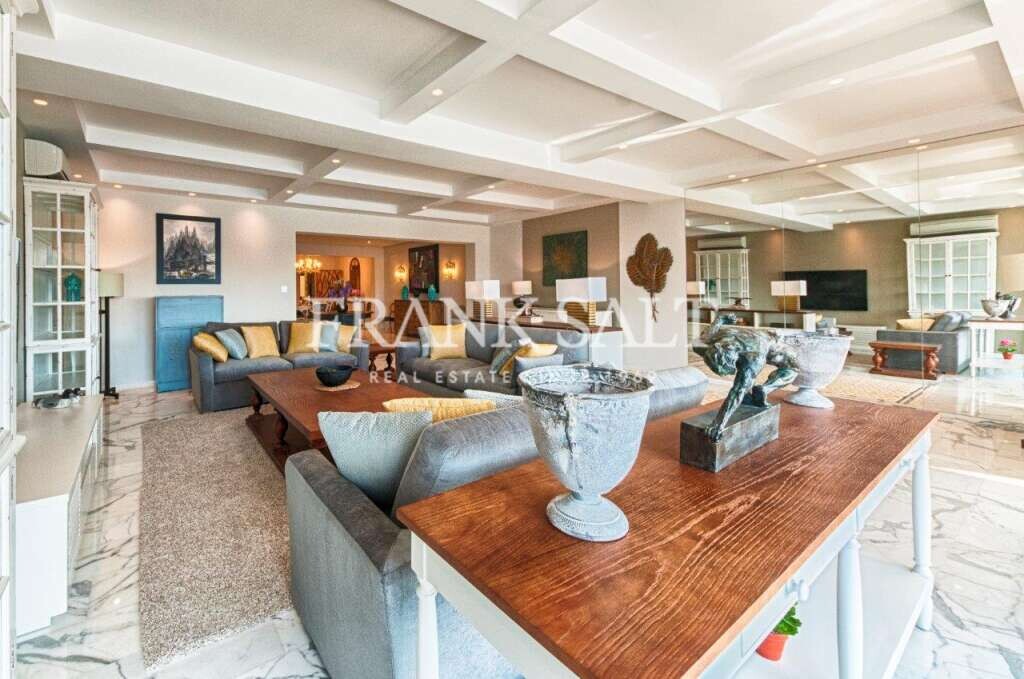 Sliema, 3 Bedrooms Bedrooms, ,1 BathroomBathrooms,For Sale,FRSA-912967