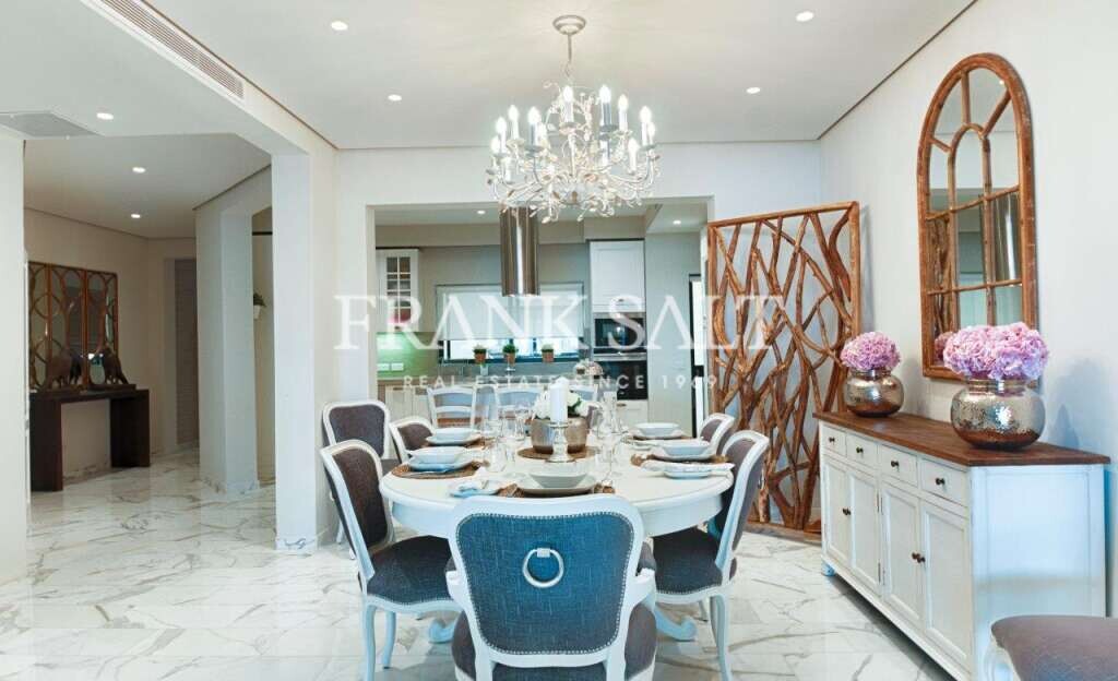 Sliema, 3 Bedrooms Bedrooms, ,1 BathroomBathrooms,For Sale,FRSA-912967