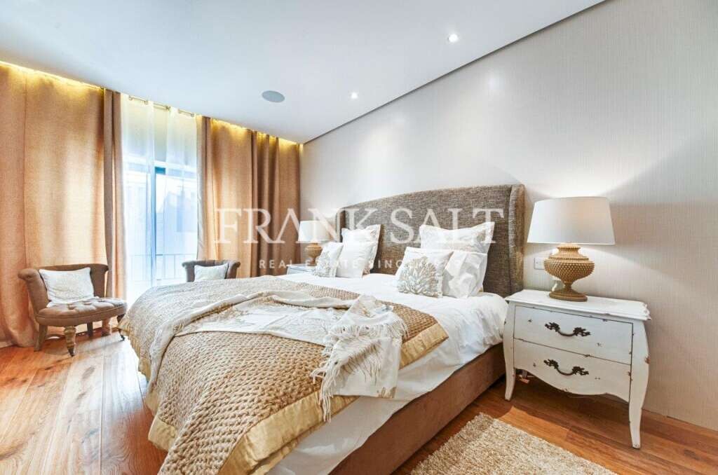 Sliema, 3 Bedrooms Bedrooms, ,1 BathroomBathrooms,For Sale,FRSA-912967