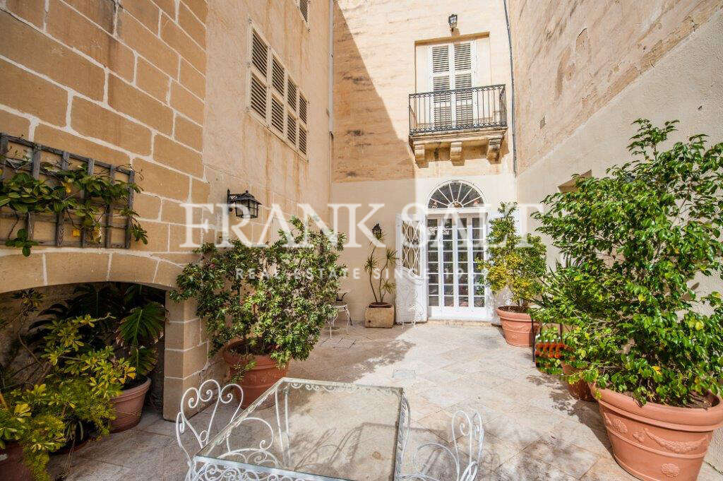 St Julians, 3 Bedrooms Bedrooms, ,2 BathroomsBathrooms,For Sale,FRSA-030969