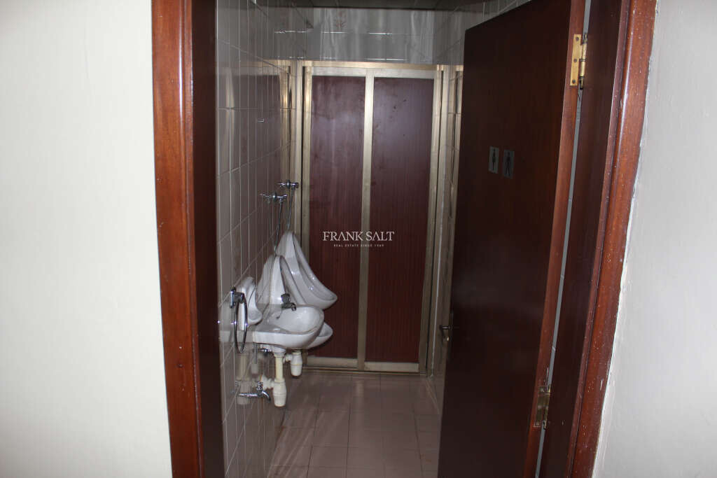 Birkirkara, 4 Bedrooms Bedrooms, ,1 BathroomBathrooms,For Sale,FRSA-416973