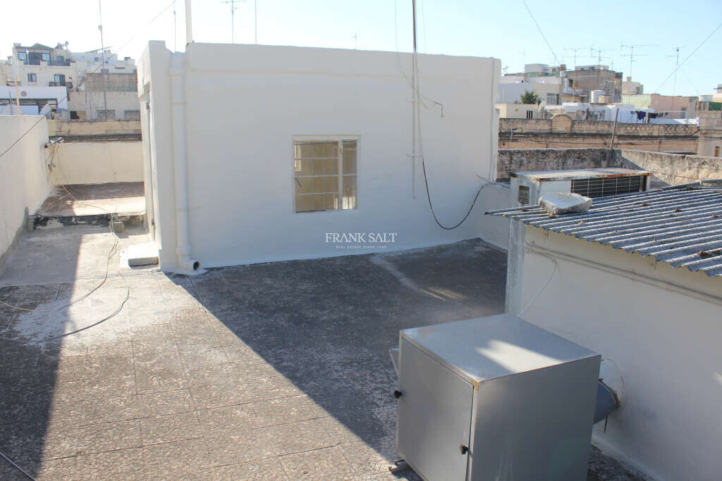 Birkirkara, 4 Bedrooms Bedrooms, ,1 BathroomBathrooms,For Sale,FRSA-416973