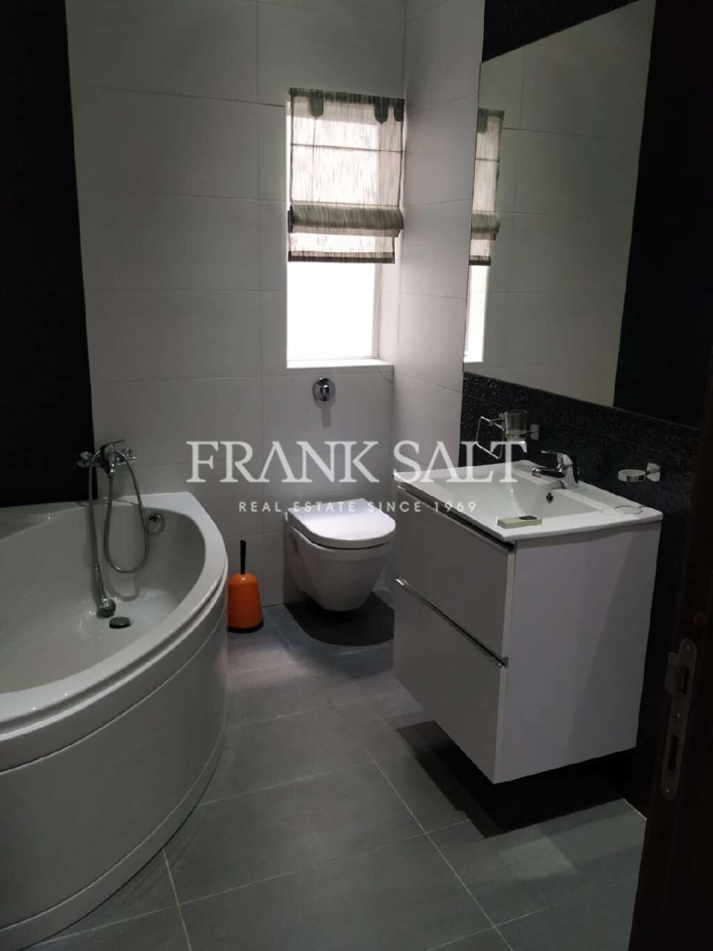 Mosta, 2 Bedrooms Bedrooms, ,2 BathroomsBathrooms,For Sale,FRSA-451666