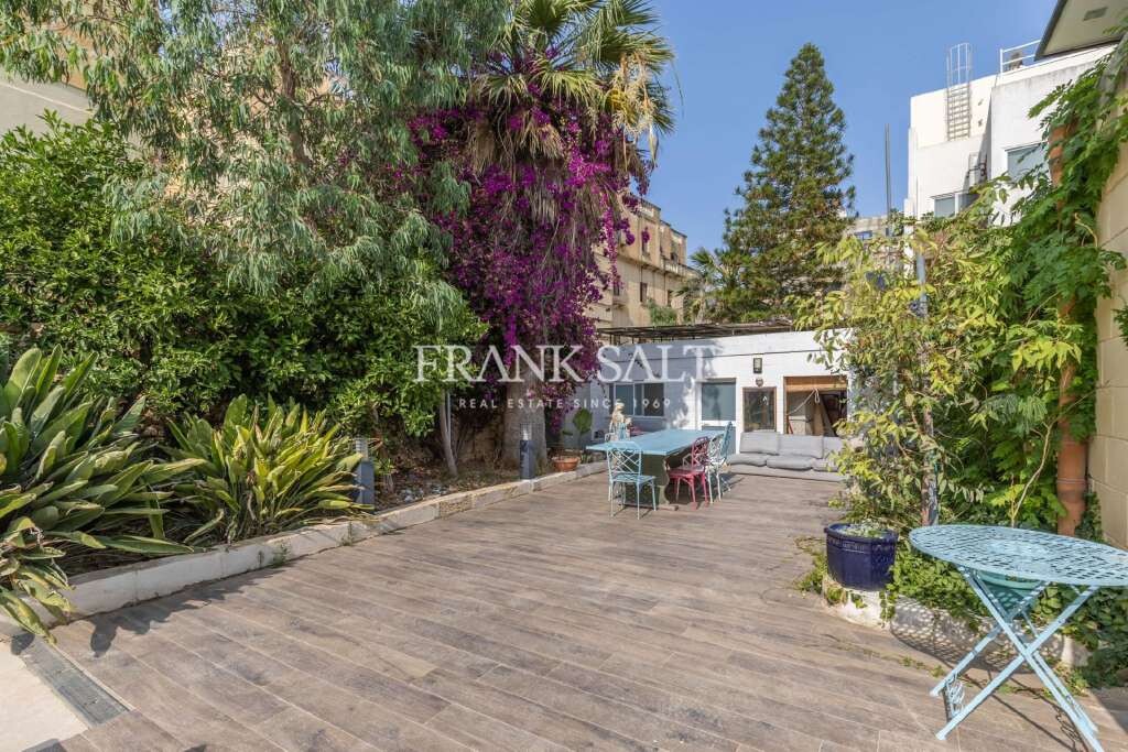 St Julians, 7 Bedrooms Bedrooms, ,2 BathroomsBathrooms,For Sale,FRSA-316402