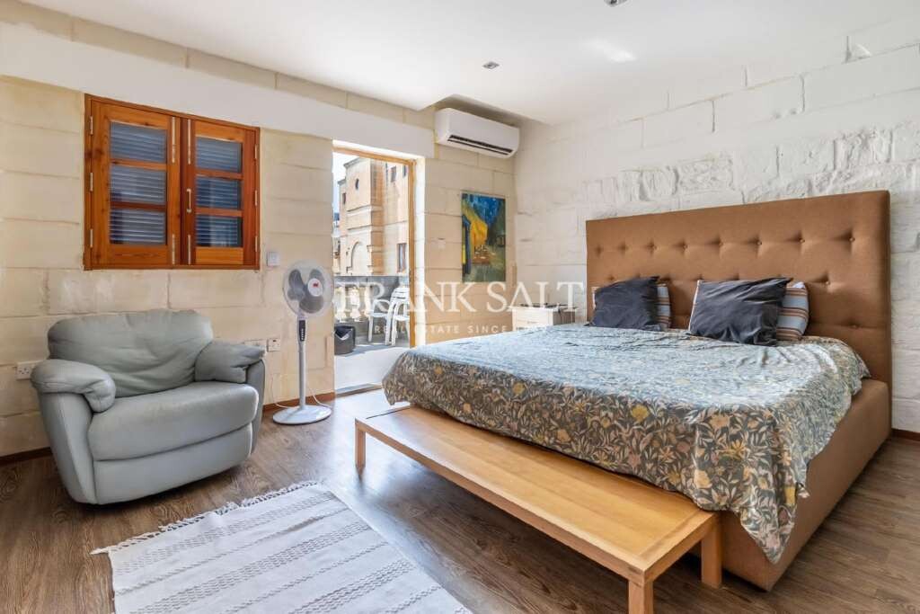 St Julians, 7 Bedrooms Bedrooms, ,2 BathroomsBathrooms,For Sale,FRSA-316402