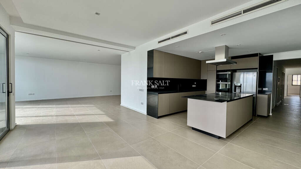 Sliema, 4 Bedrooms Bedrooms, ,4 BathroomsBathrooms,For Sale,FRSA-912774