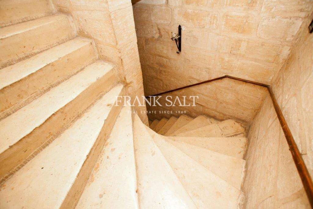 Rabat, 6 Bedrooms Bedrooms, ,6 BathroomsBathrooms,For Sale,FRSA-813970