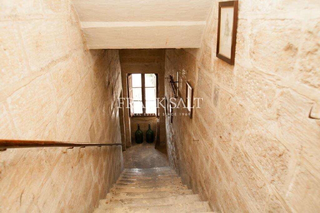 Rabat, 6 Bedrooms Bedrooms, ,6 BathroomsBathrooms,For Sale,FRSA-813970