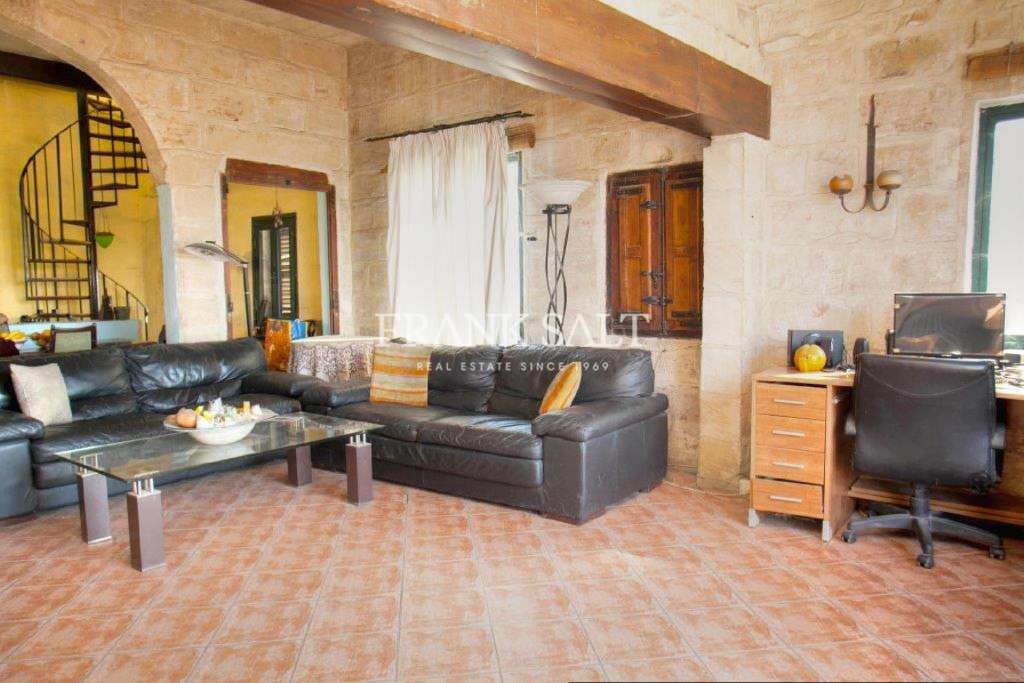 Rabat, 6 Bedrooms Bedrooms, ,6 BathroomsBathrooms,For Sale,FRSA-813970