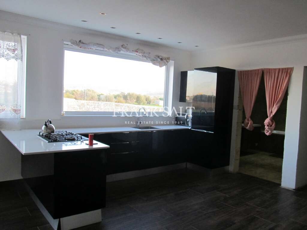 Burmarrad, 2 Bedrooms Bedrooms, ,1 BathroomBathrooms,For Sale,FRSA-314259