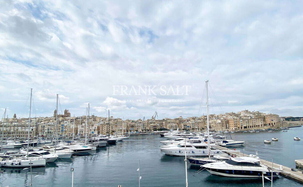 Vittoriosa, 3 Bedrooms Bedrooms, ,1 BathroomBathrooms,For Sale,FRSA-211772