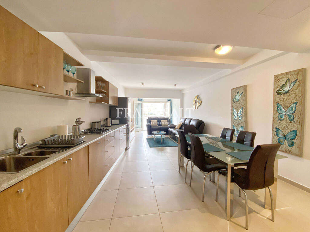 Vittoriosa, 3 Bedrooms Bedrooms, ,1 BathroomBathrooms,For Sale,FRSA-211772