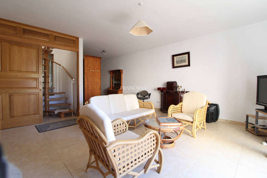 Marsascala, 1 Bedroom Bedrooms, ,4 BathroomsBathrooms,For Sale,FRSA-209246