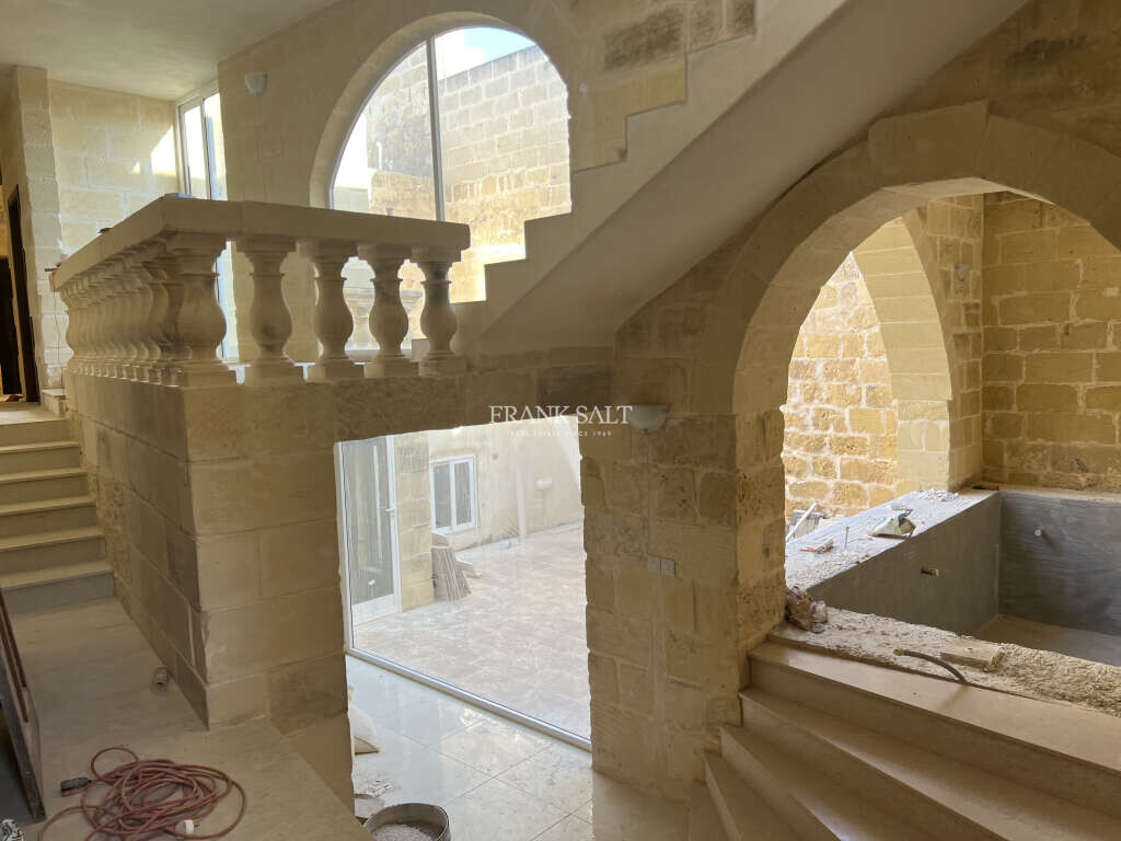 Munxar, Gozo, 3 Bedrooms Bedrooms, ,2 BathroomsBathrooms,For Sale,FRSA-103862
