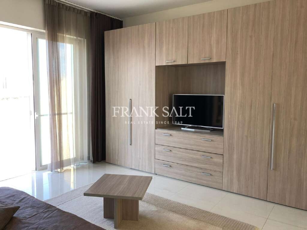 Sliema, 3 Bedrooms Bedrooms, ,1 BathroomBathrooms,For Sale,FRSA-031333