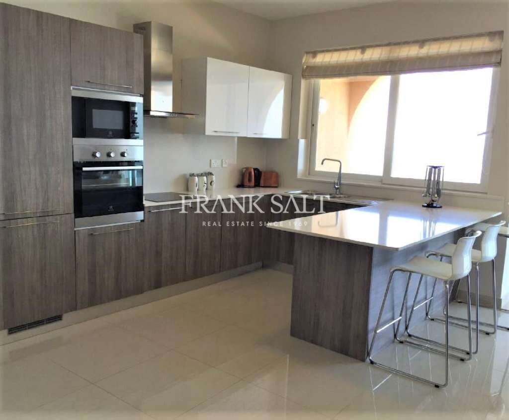 Sliema, 3 Bedrooms Bedrooms, ,1 BathroomBathrooms,For Sale,FRSA-031333