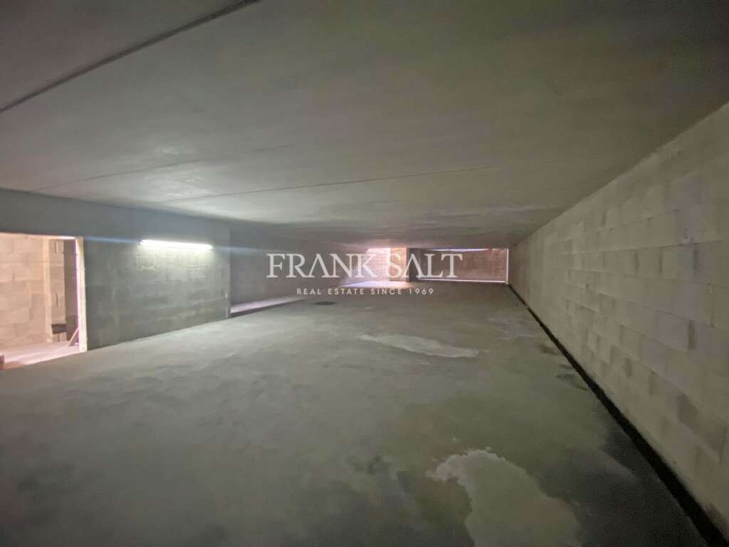 Qormi, ,For Sale,FRSA-015935