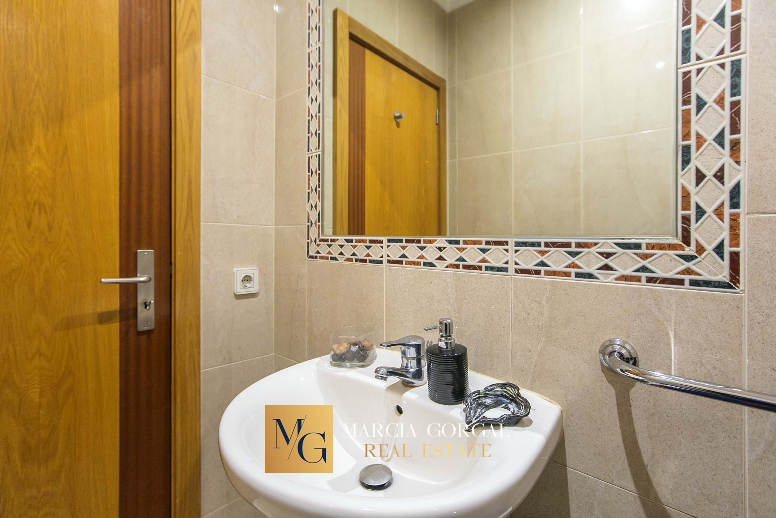 3 Bed, 4 Bath, HouseFor Sale, Vila Nova de Gaia, Porto, 4405-699 Vila Nova d