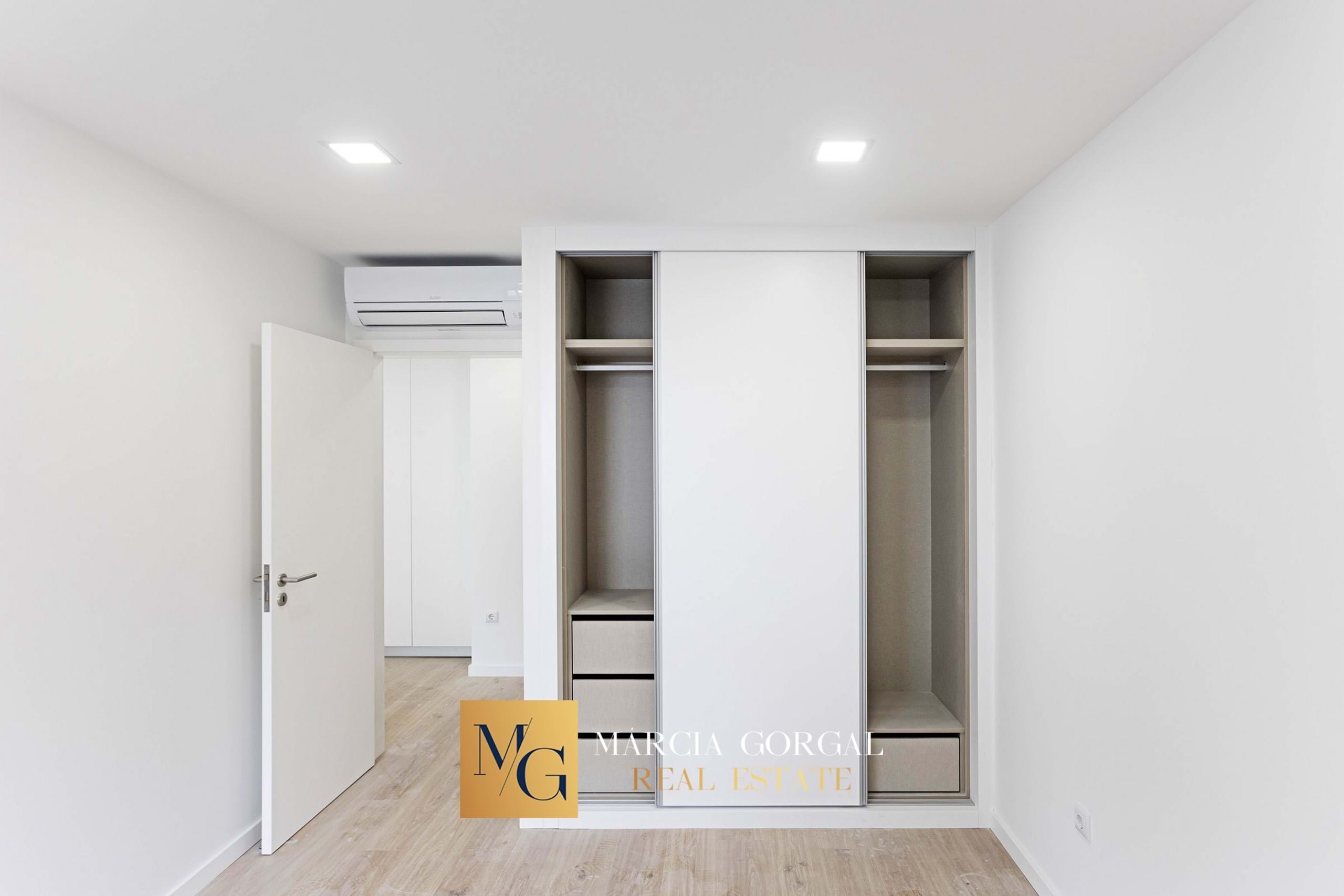 1 Bed, 1 Bath, ApartmentFor Sale, Vila Nova de Gaia, Porto, 4400-270