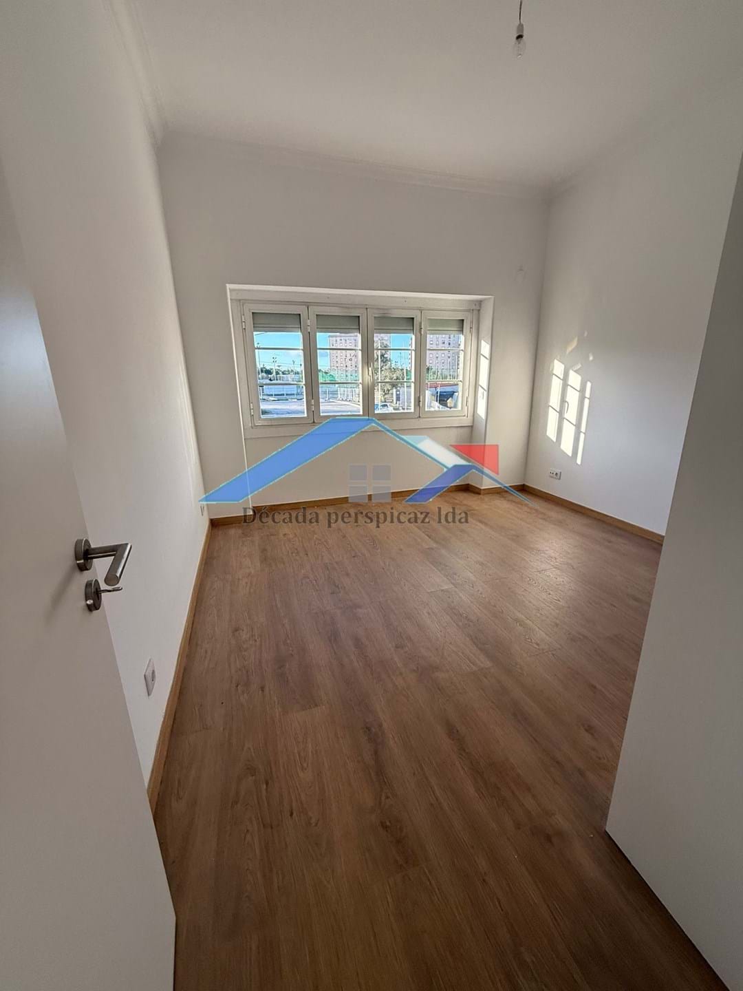 5 Bed, 2 Bath, ApartmentFor Sale, Lisboa, Lisboa, 1800-193