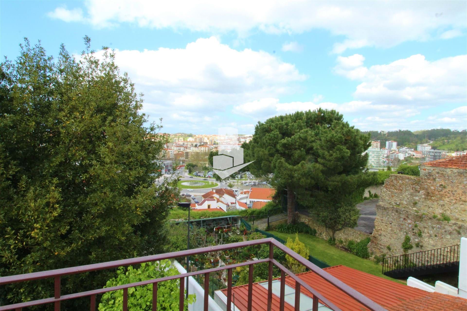 4 Bed, 2 Bath, HouseFor Sale, Leiria, Leiria, 2400-235