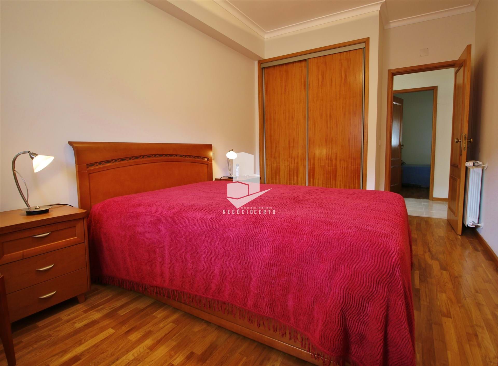 3 Bed, 2 Bath, ApartmentFor Sale, Leiria, Leiria, 2414-003