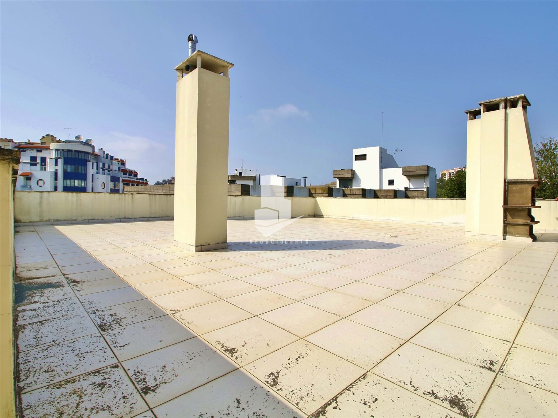 3 Bed, 2 Bath, ApartmentFor Sale, Leiria, Leiria, 2414-003