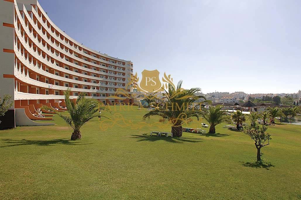 1 Bed, 1 Bath, ApartmentFor Sale, Albufeira, Faro, 8200 1 Bed, 1 Bath, ApartmentFor Sale, Albufeira, Faro, 8200